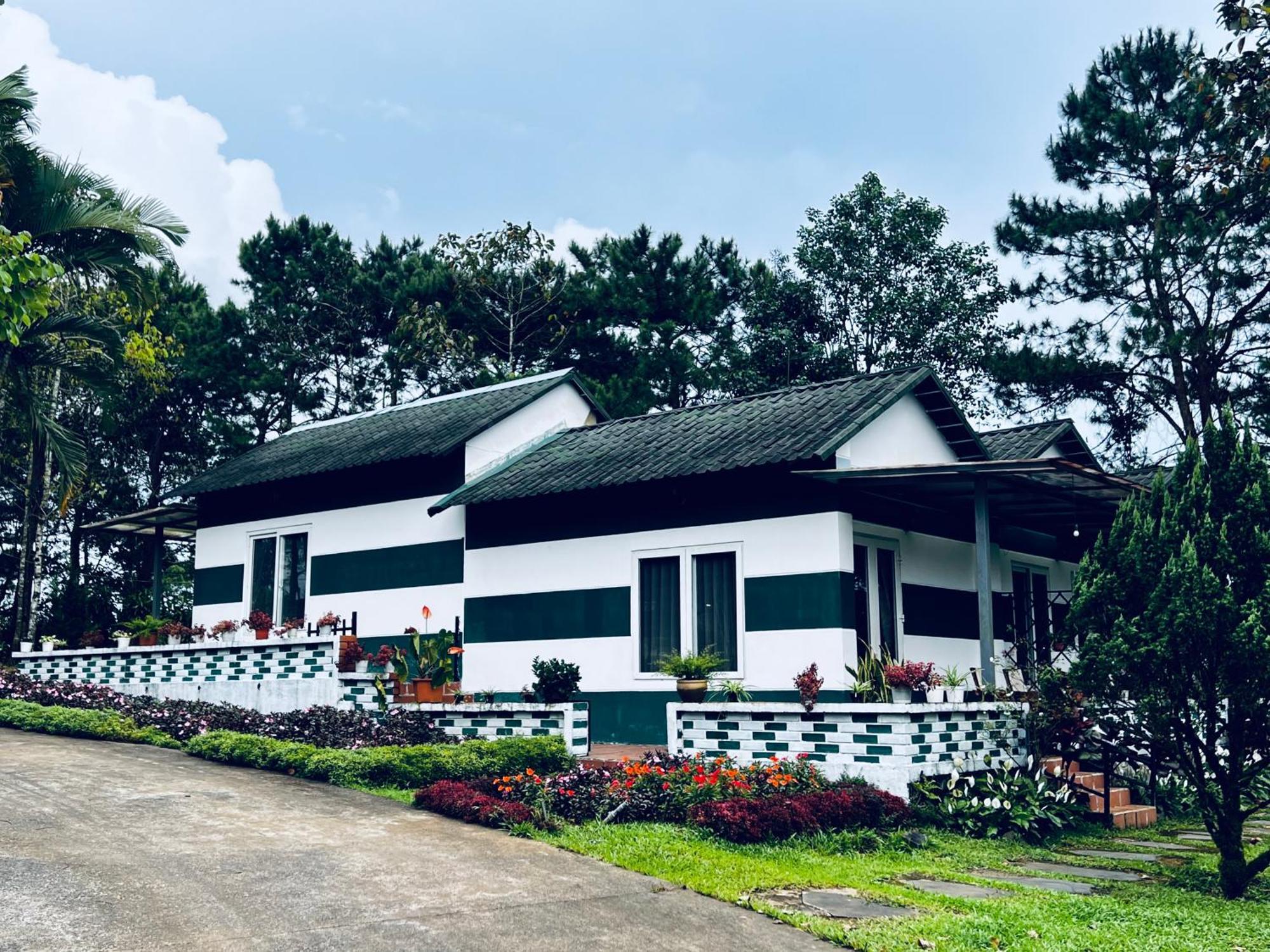 Je T'Aime Villa - Khu Nghi Duong Nha Vuon Nam Giua Thien Nhien Bao La Hoa Co Bảo Lộc Kültér fotó